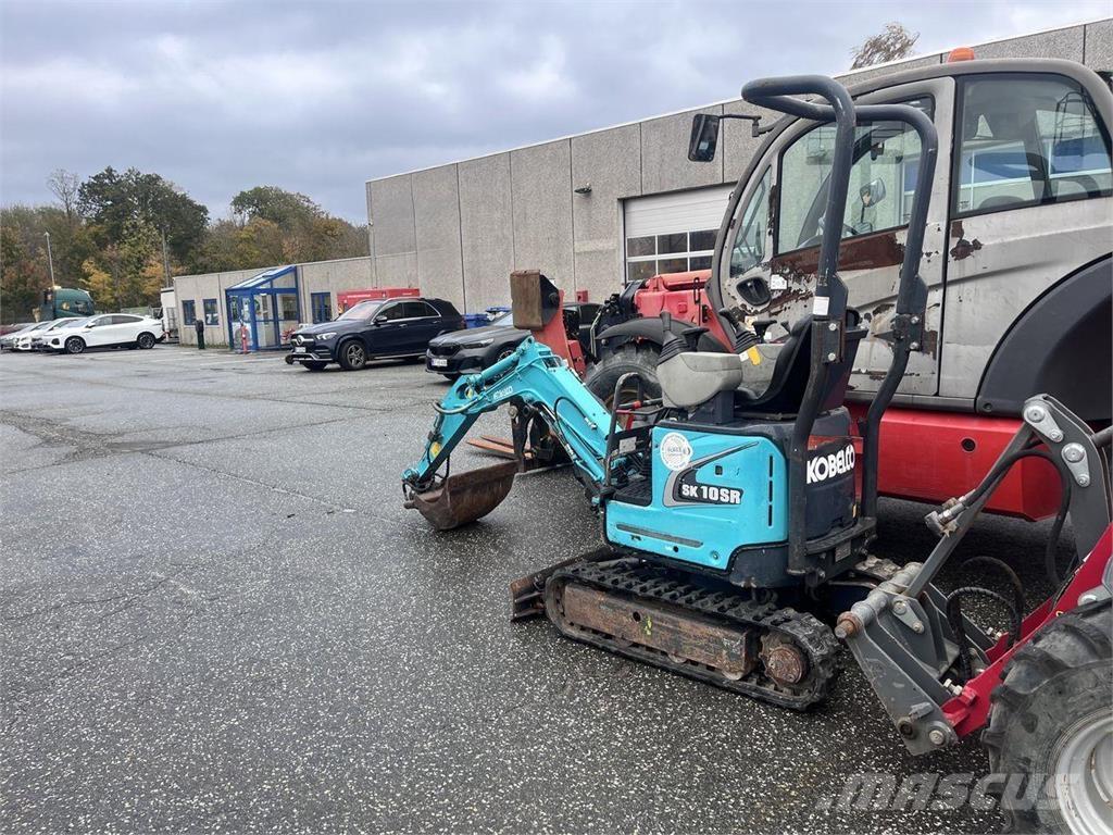 Kobelco SK10SR-2 Ekskavatori uz riteņiem