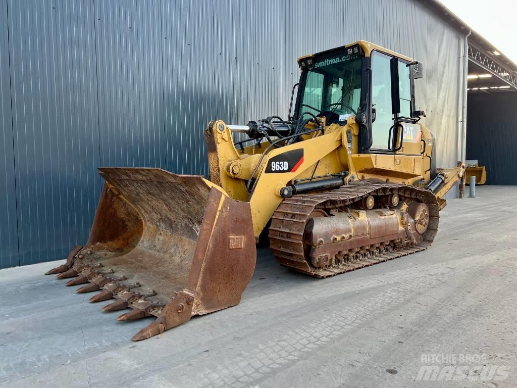 CAT 963D Kāpurķēžu iekrāvēji