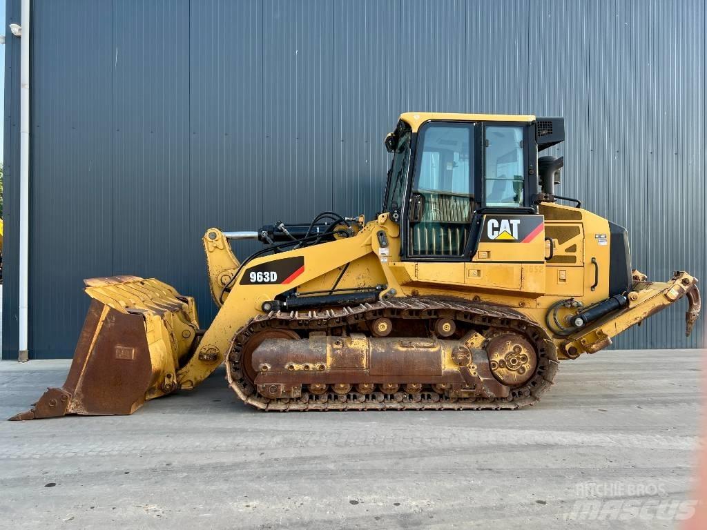 CAT 963D Kāpurķēžu iekrāvēji