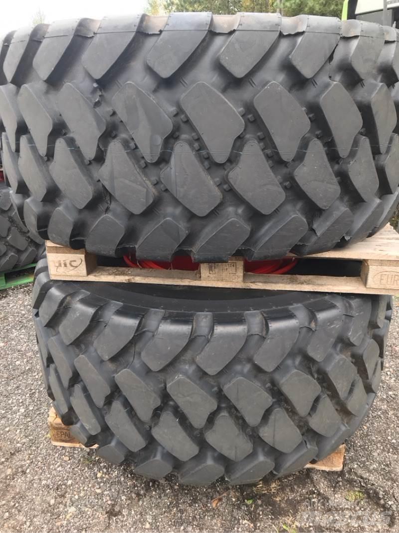 CLAAS Reifen Iekrāvēji uz riteņiem