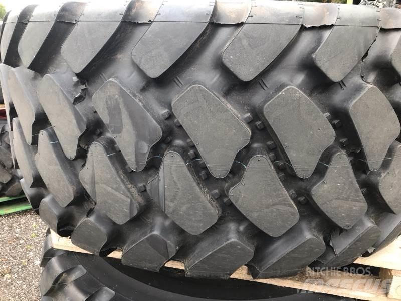 CLAAS Reifen Iekrāvēji uz riteņiem