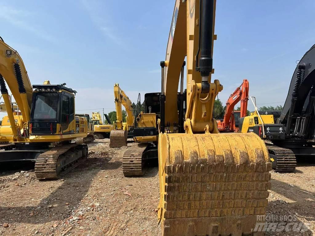 CAT 326D Kāpurķēžu ekskavatori