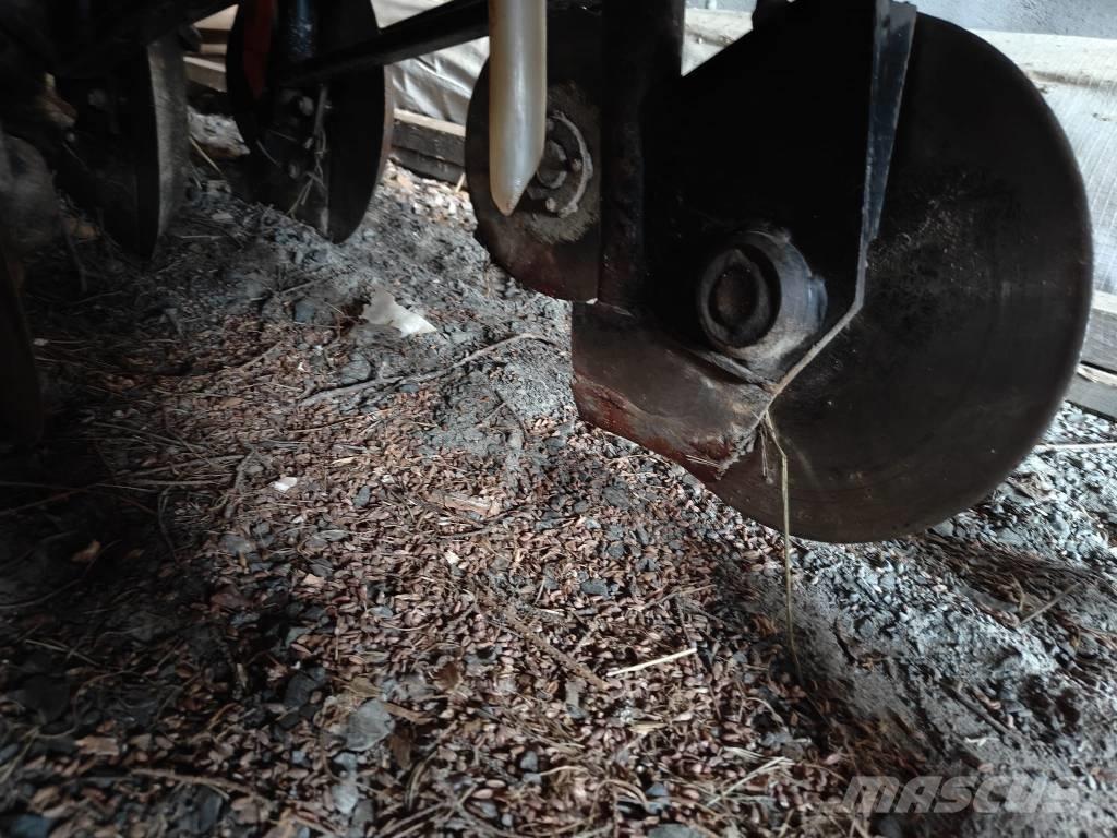 Junkkari 4000s Kombinētās sējmašīnas