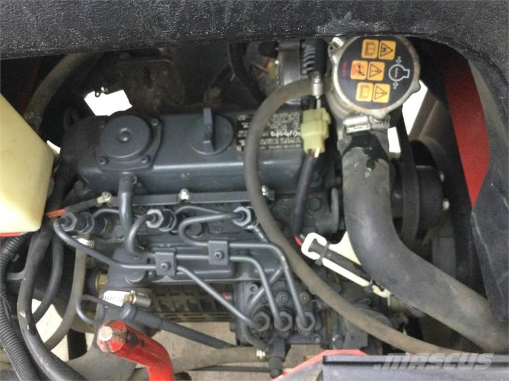 Toro 3250D Mauriņa traktors