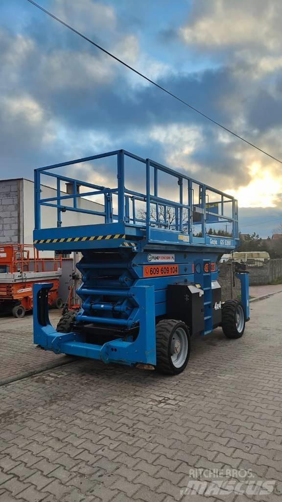 Genie 5390 Šķerveida pacēlāji