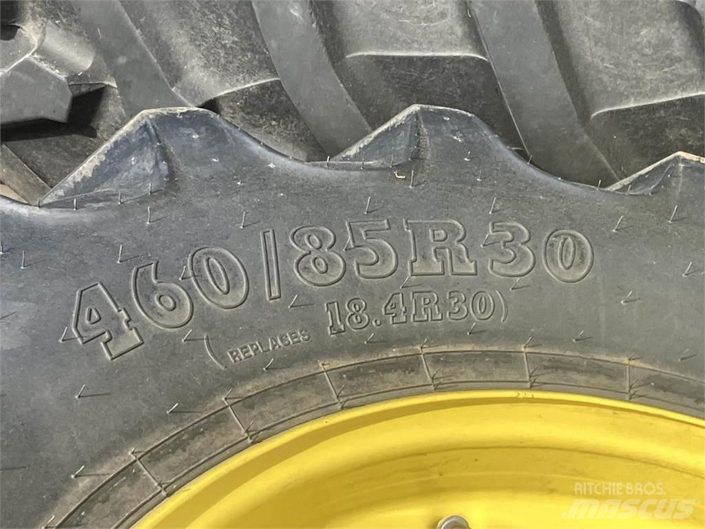 BKT 460/85R30 Riepas, riteņi un diski