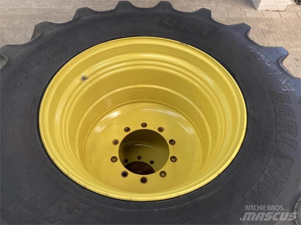 BKT 460/85R30 Riepas, riteņi un diski