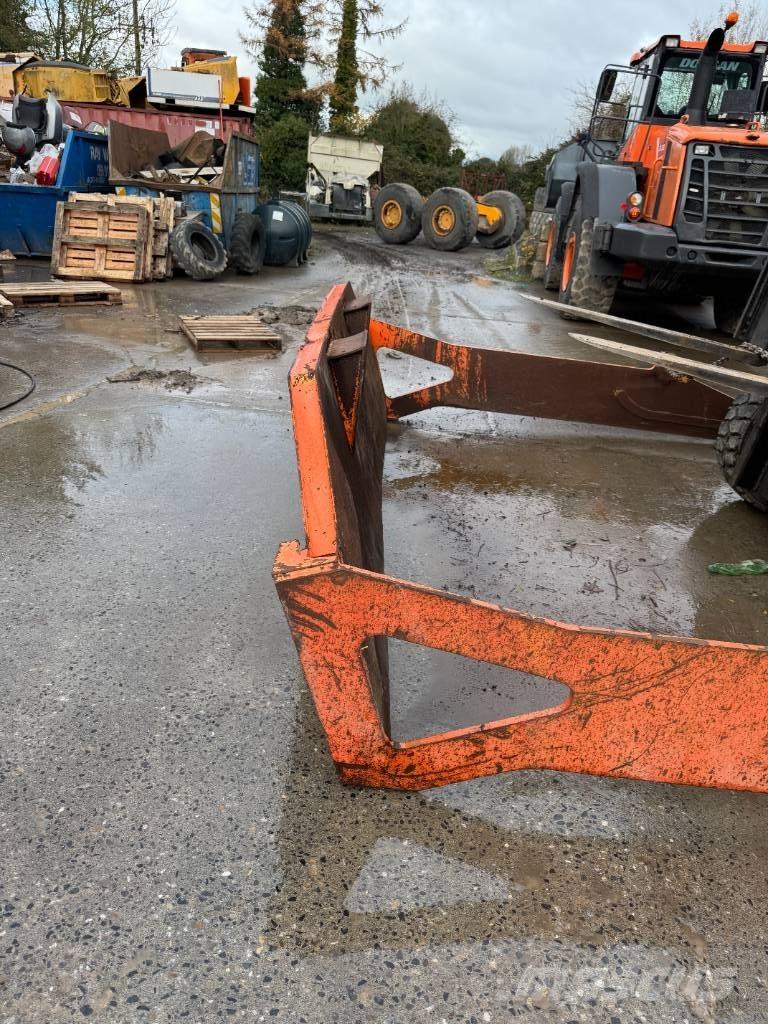 Doosan DA 40 Kravas aizsargi