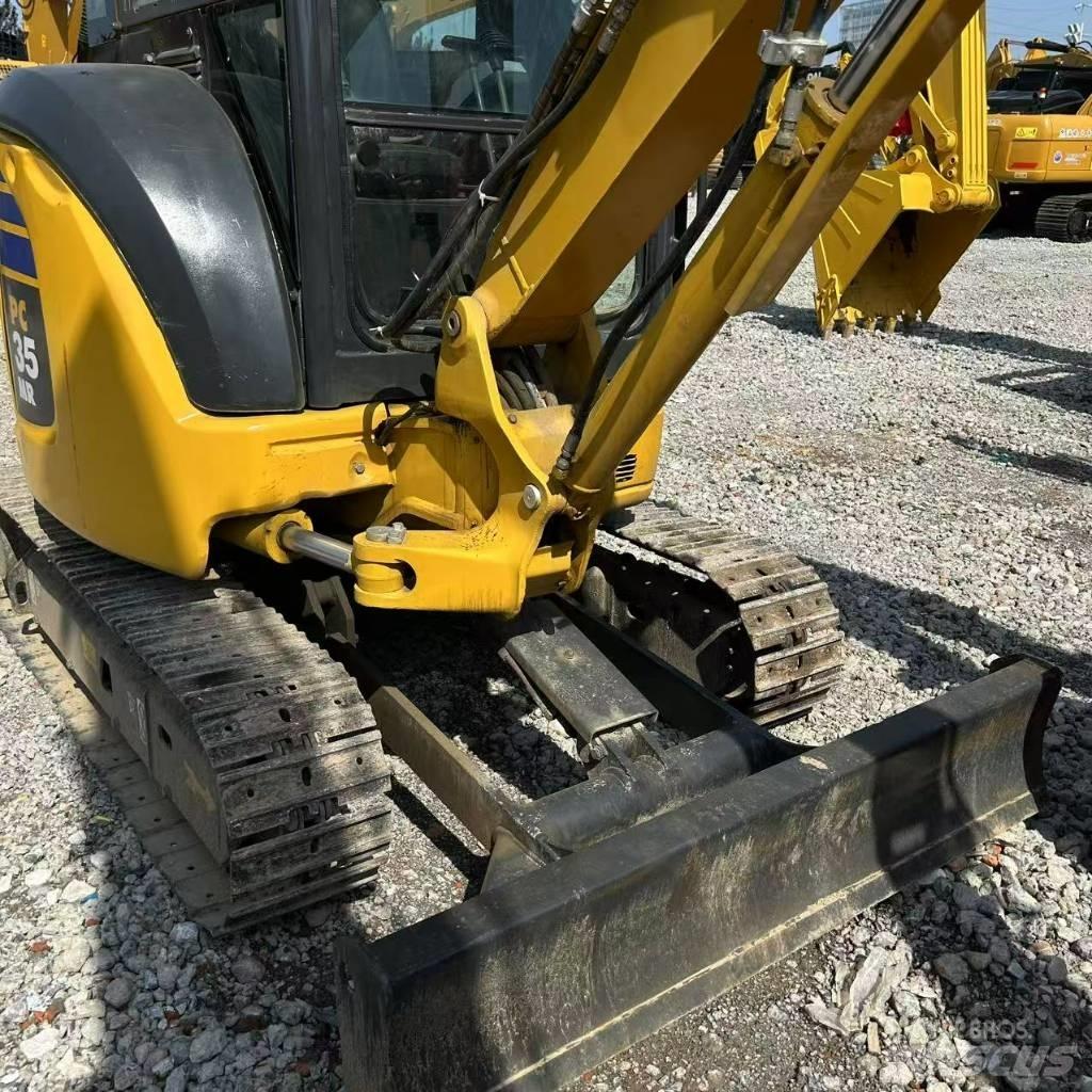 Komatsu 35 Kāpurķēžu ekskavatori