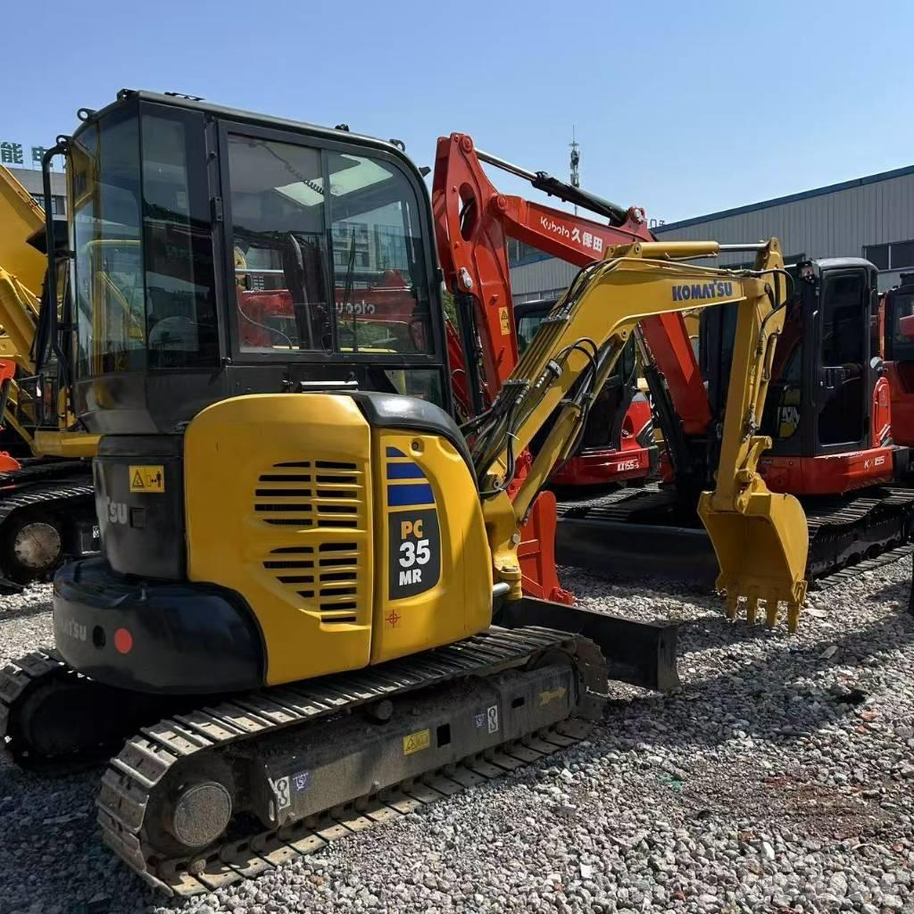 Komatsu 35 Kāpurķēžu ekskavatori