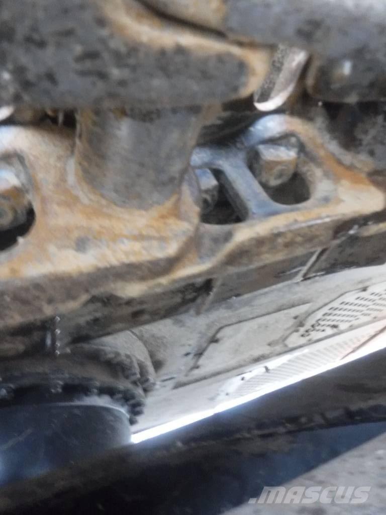 Hitachi ZX 210 LC-7 Kāpurķēžu ekskavatori