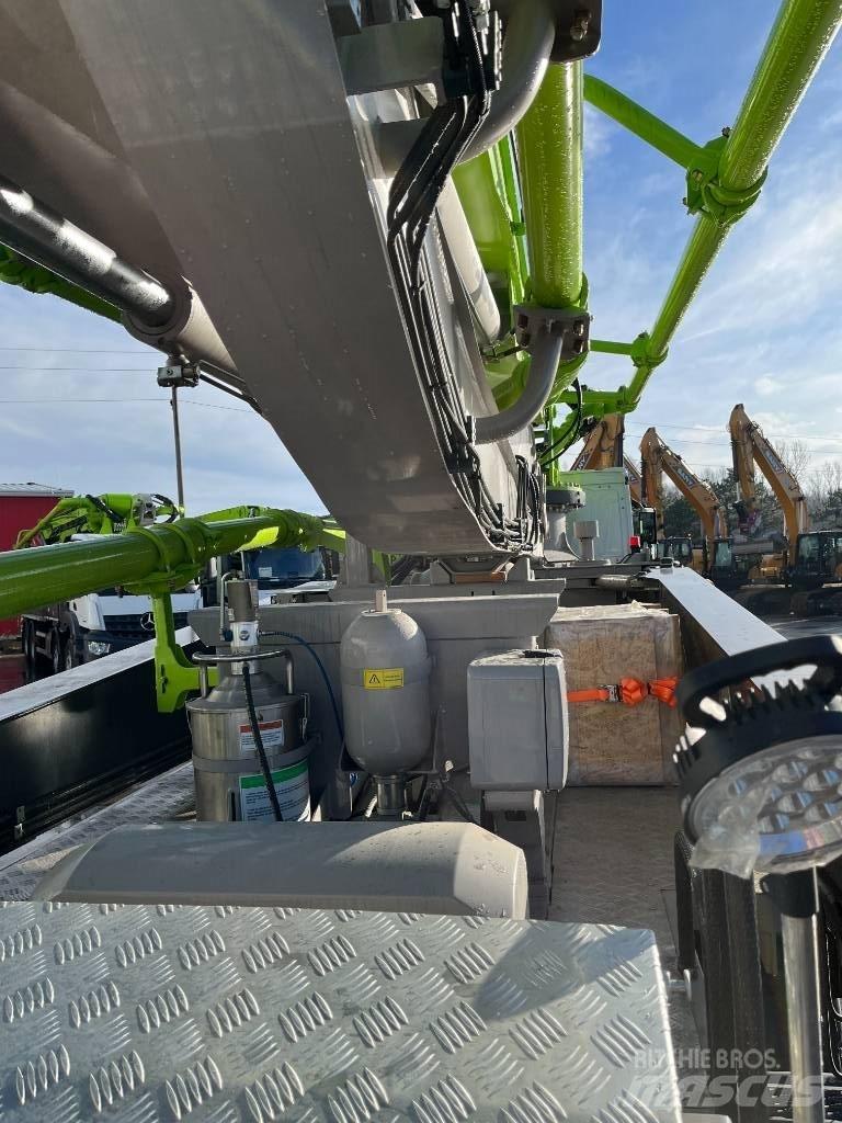 Zoomlion ZL43 Kravas mašīna- betona sūknis