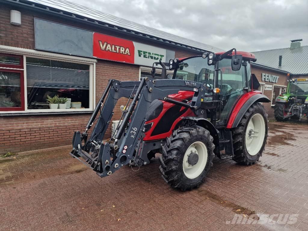 Valtra A 94 Traktori