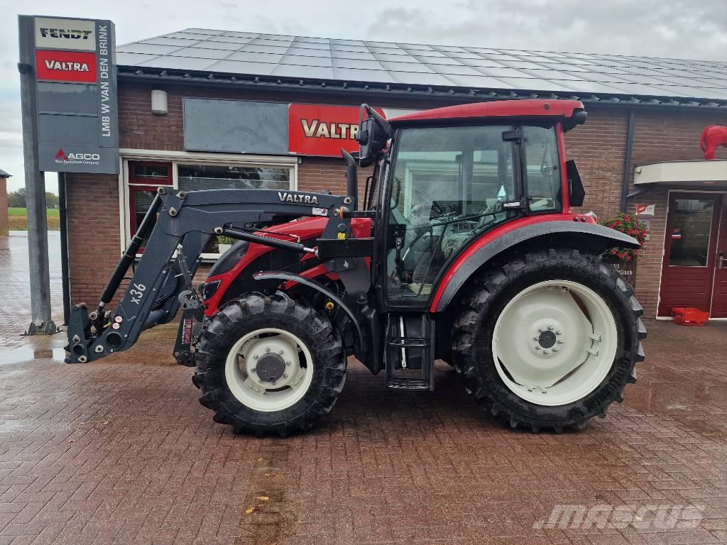 Valtra A 94 Traktori