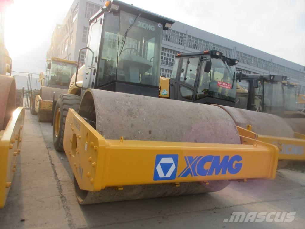 XCMG XS 223 J Vienvalča grunts veltņi