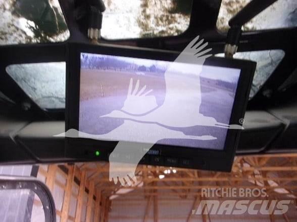Bobcat T870 Lietoti riteņu kompaktiekrāvēji