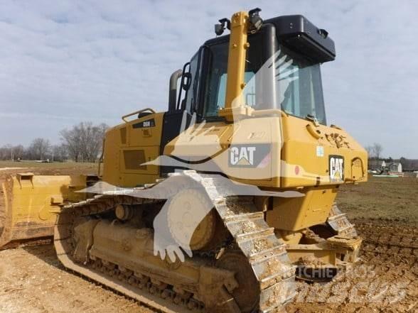 CAT D6N XL Kāpurķēžu buldozeri