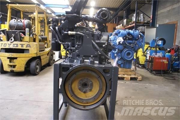 Komatsu SA6D125 E2 Dzinēji