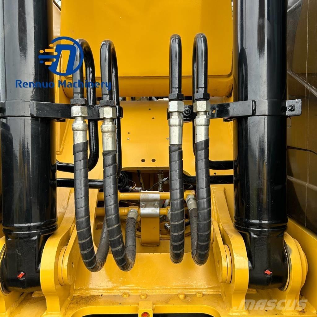 CAT 320D2 Kāpurķēžu ekskavatori