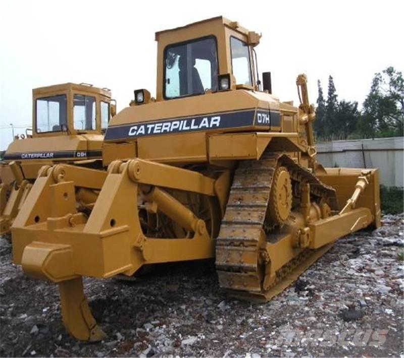CAT D 7 H Kāpurķēžu buldozeri