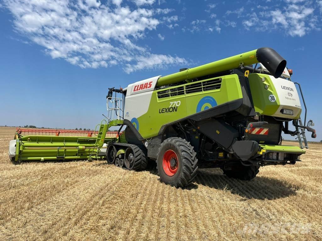 CLAAS Lexion 770 TT Ražas novākšanas kombaini