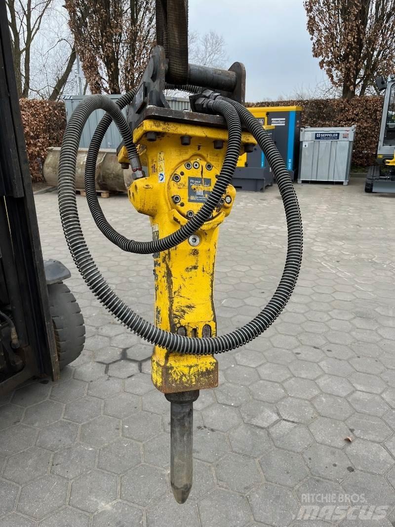 Atlas Copco SB202 Āmuri/Drupinātāji