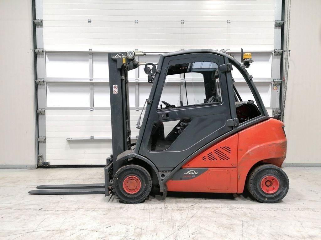 Linde H25T-02 LPG tehnika