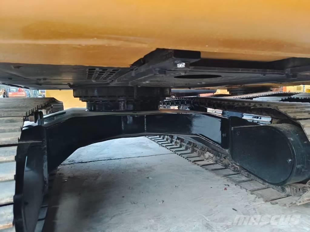 Sany SY 135 C Kāpurķēžu ekskavatori