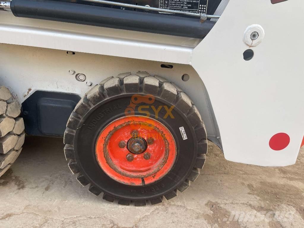 Bobcat S70 Lietoti riteņu kompaktiekrāvēji