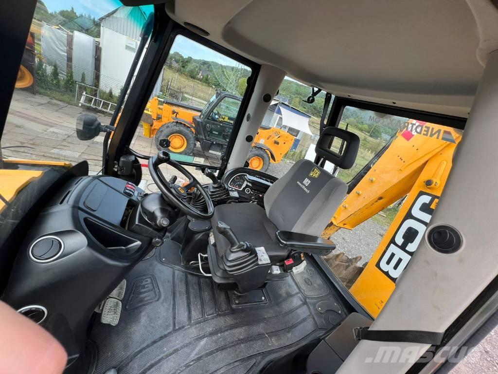 JCB 4 CX Eco Multifunkcionālie iekrāvēji