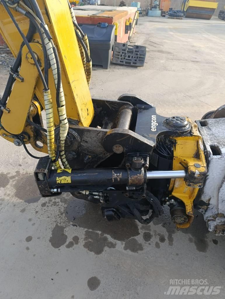 CAT M 313 D Ekskavatori uz riteņiem