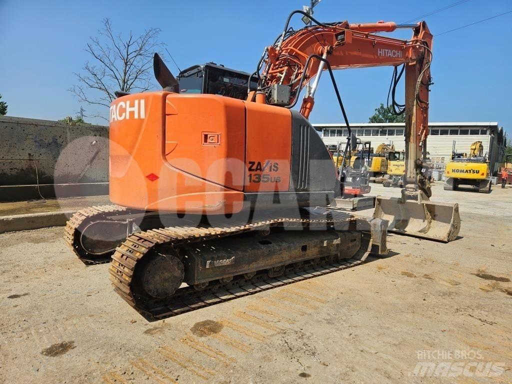 Hitachi ZX 135 US Kāpurķēžu ekskavatori