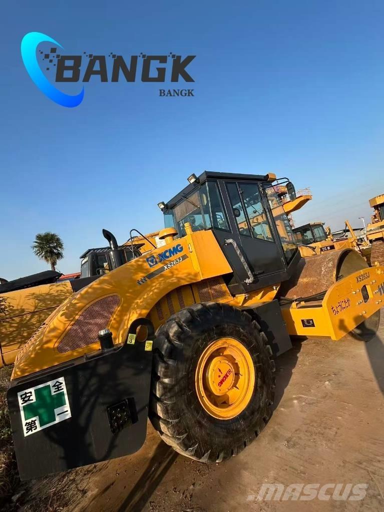 XCMG XS 263 J Vienvalča grunts veltņi