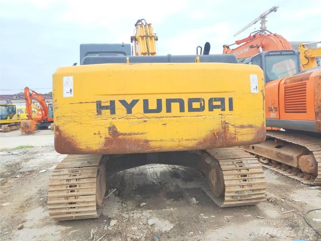 Hyundai R225LC-7 Kāpurķēžu ekskavatori