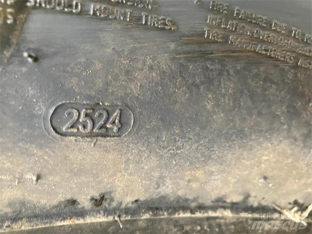Mitas 600/65R38 Riepas, riteņi un diski