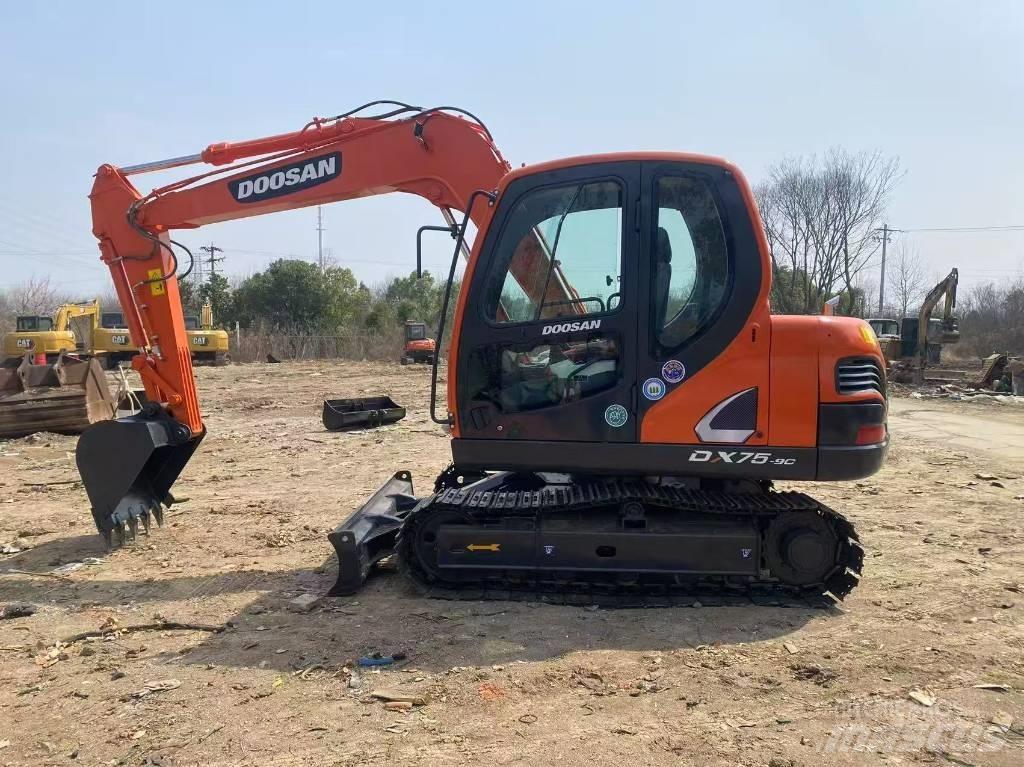Doosan DX75 Mini ekskavatori < 7 t