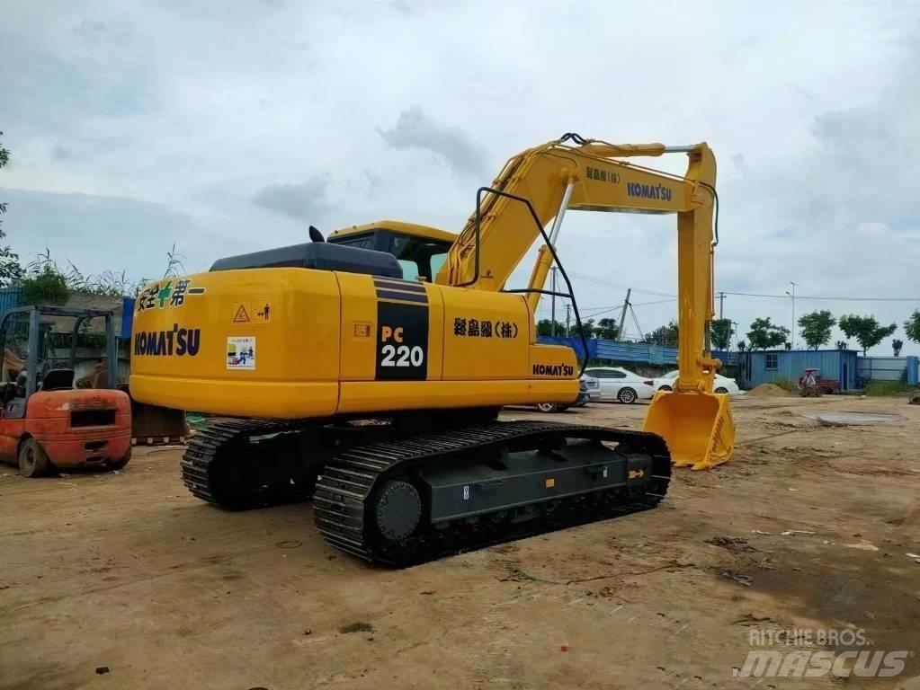 Komatsu pc220-7 Kāpurķēžu ekskavatori