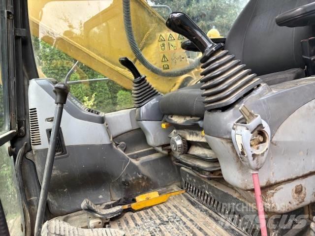 Komatsu PC 210 Kāpurķēžu ekskavatori