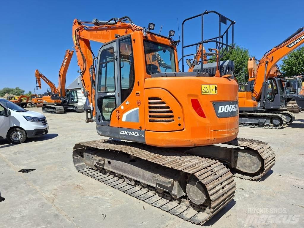 Doosan DX 140 LCR Kāpurķēžu ekskavatori