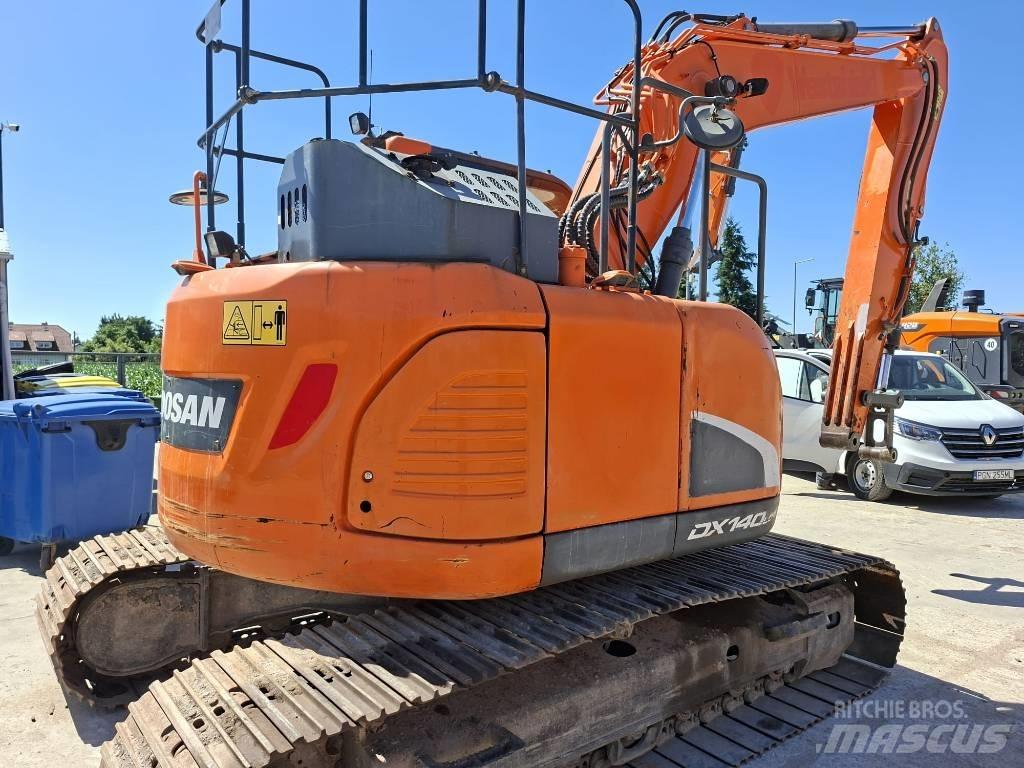 Doosan DX 140 LCR Kāpurķēžu ekskavatori