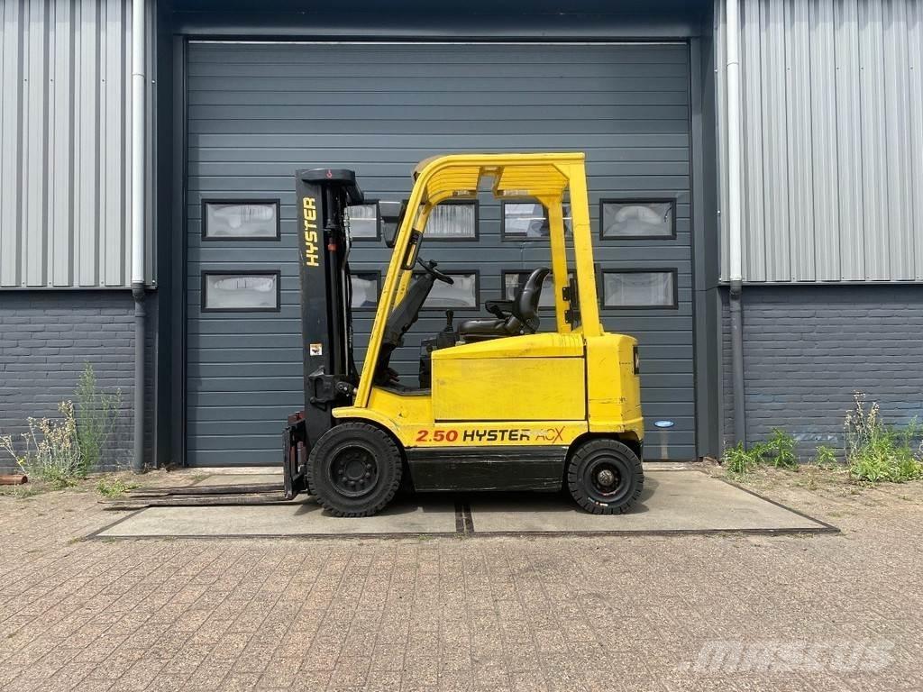 Hyster J2.50XM Elektriskie iekrāvēji