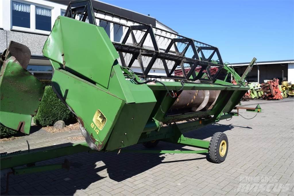 John Deere 1177 Ražas novākšanas kombaini