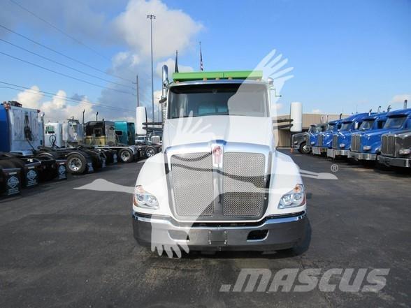 Kenworth T680 Pašizgāzējs