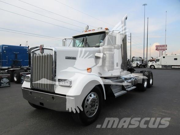 Kenworth W900L Vilcēji