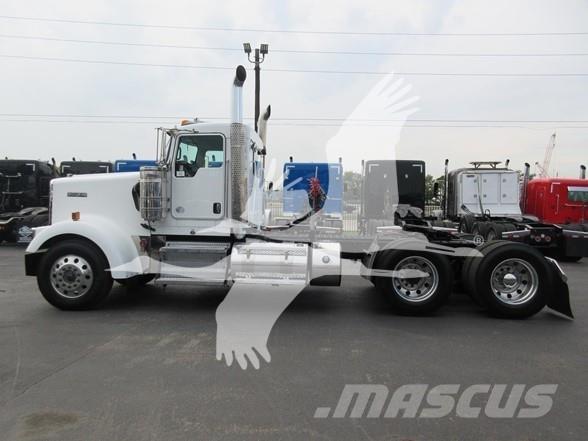 Kenworth W900L Vilcēji