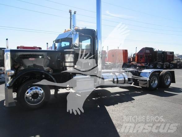 Peterbilt 389 Vilcēji