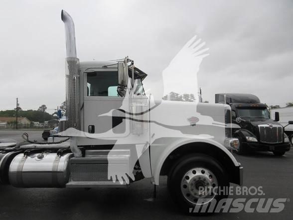 Peterbilt 389 Vilcēji