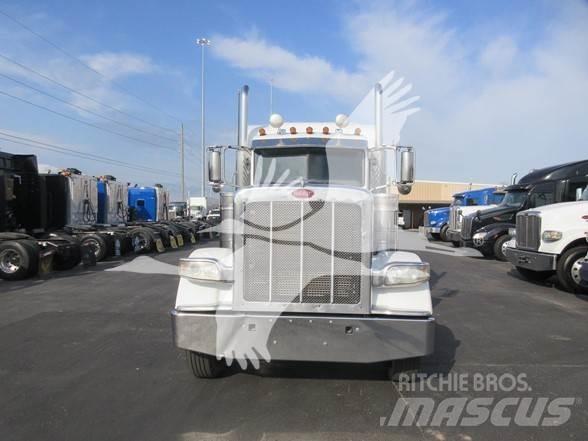 Peterbilt 389 Vilcēji