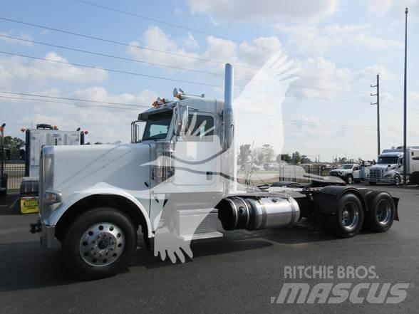 Peterbilt 389 Vilcēji