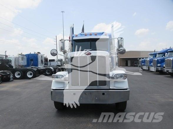 Peterbilt 389 Vilcēji
